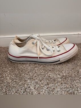 Converse Chuck Taylor Low Top White Canvas Sneakers Size 9 Women